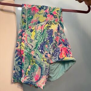 Mermaids Cove Cropped Leggings. Size small. Worn once. VEUC.